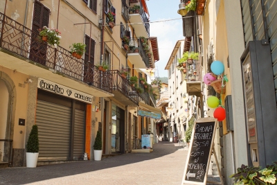 Altstadt in der Lombardei (NIEDBLOG)  Copyright 
Información sobre la licencia en 'Verificación de las fuentes de la imagen'